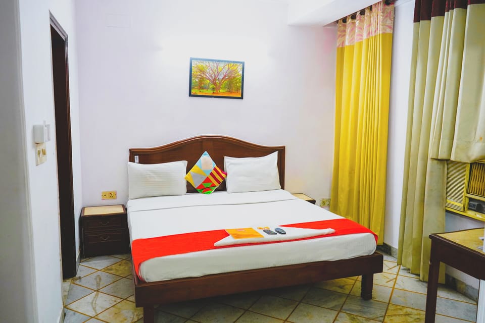Deluxe Double Room, Balcony | Desk, free WiFi, bed sheets