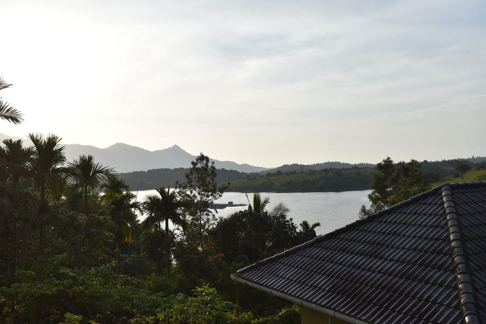 Deluxe Double Room, Bathtub | Iron/ironing board, free WiFi, wheelchair access