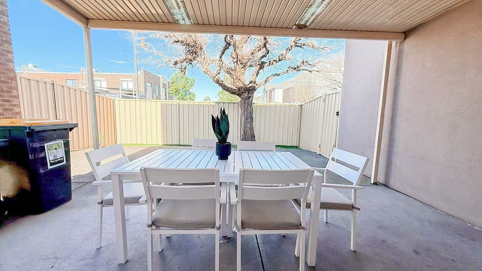 House, Garden View | Outdoor dining