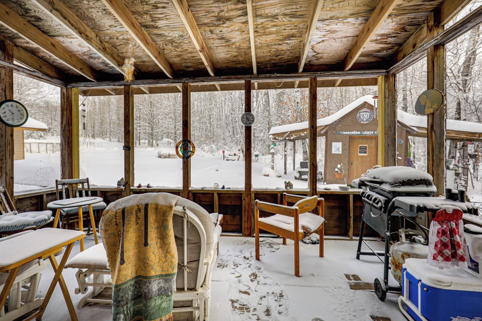 Screened-In Porch | Gas Grill