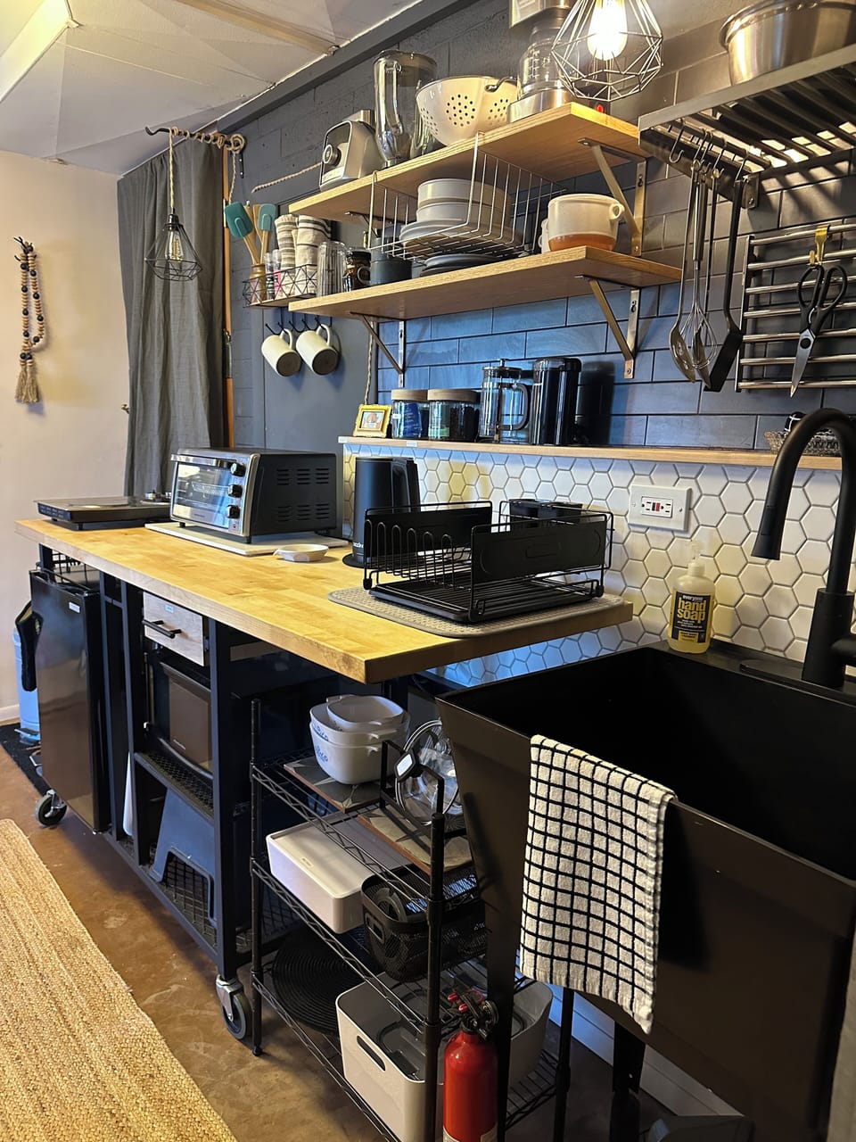 kitchenette.