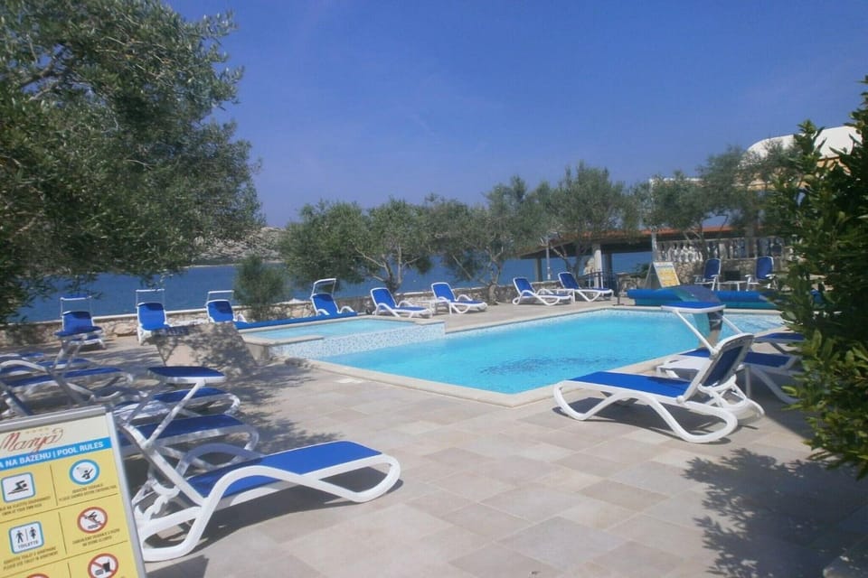Holiday Home Swimming Pool