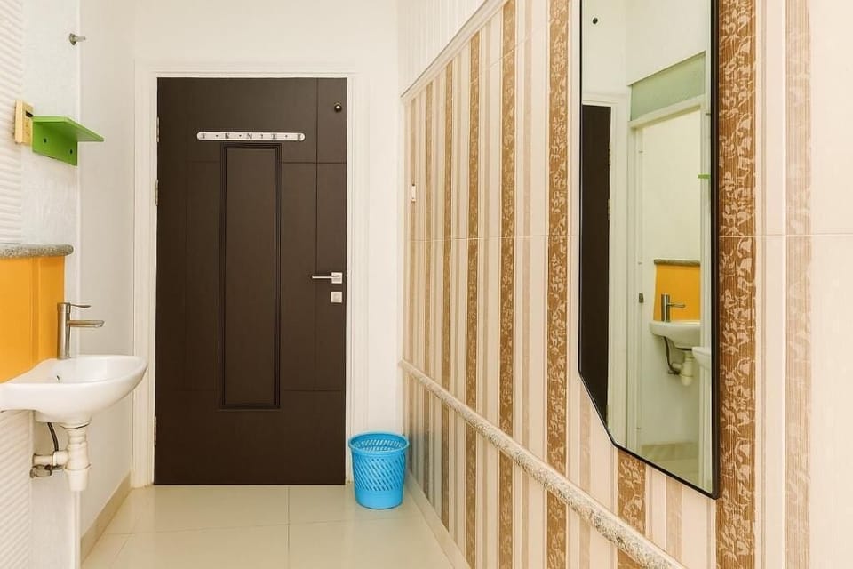Superior Twin Room | Bathroom | Bidet