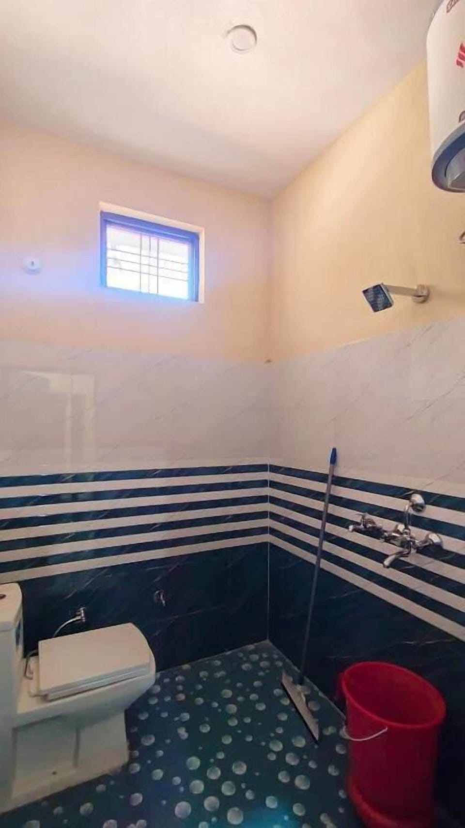 Shower, free toiletries, slippers, towels