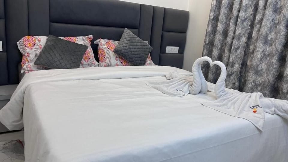 Desk, iron/ironing board, free WiFi, wheelchair access