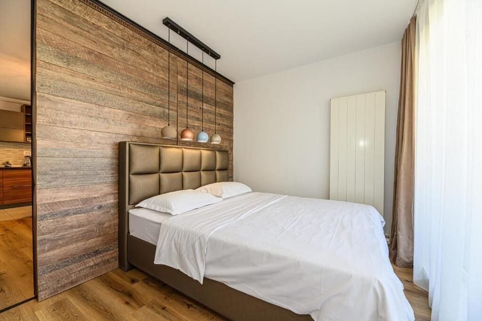 Apartment, Mountain View | Desk, blackout drapes, iron/ironing board, free WiFi