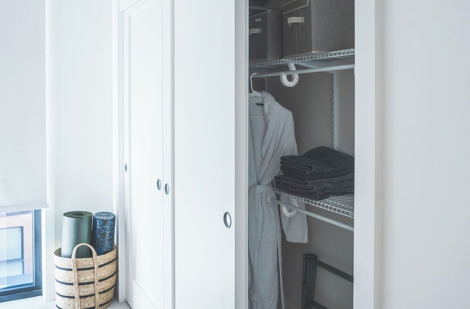 Revy Stay & Play- Bedroom