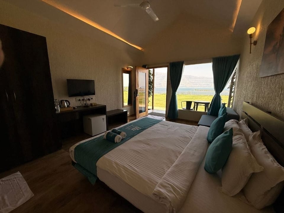 Bed sheets, wheelchair access