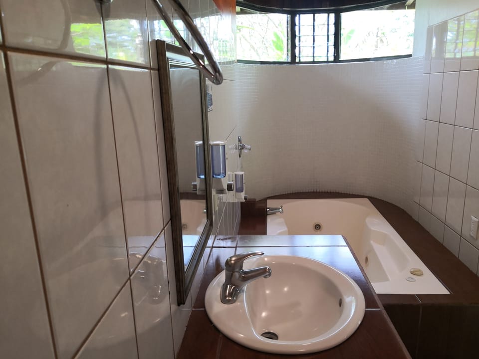 Standard Bungalow, 1 Double Bed, Jetted Tub, Mountain View | Premium bedding, desk, free WiFi, bed sheets