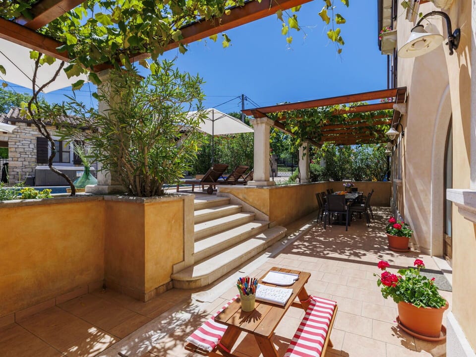 Flowerpot, Door, Houseplant, Hacienda, Courtyard, Estate, Patio, Resort, Balcony, Shade