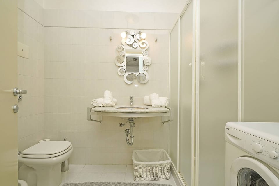 Casa Rudi in Sirmione Apartment in Sirmione