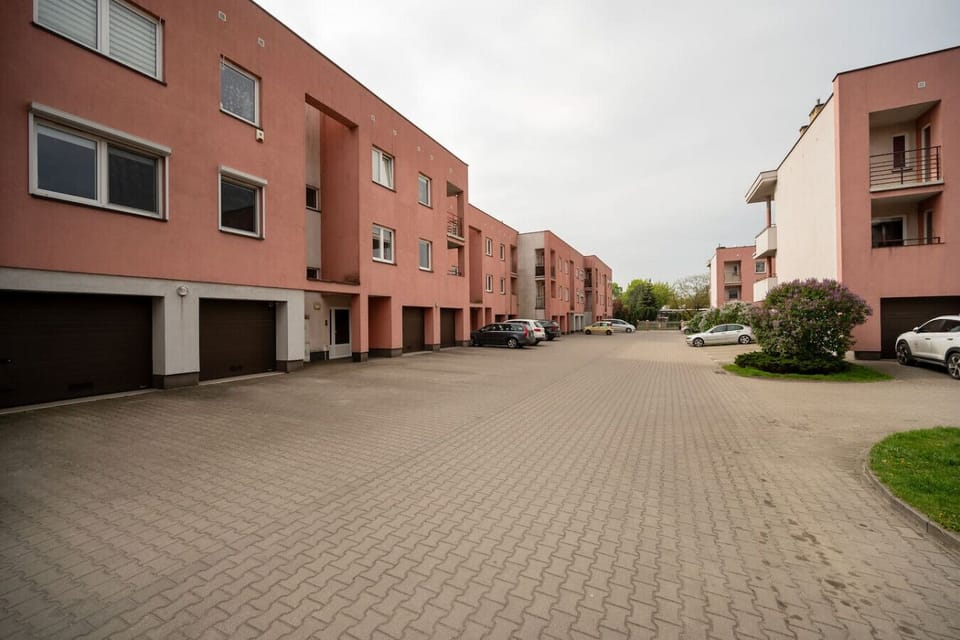 Łódź Business Suite - Terrace, Parking, Workspace | Book Now with RENTUJEMY.COM