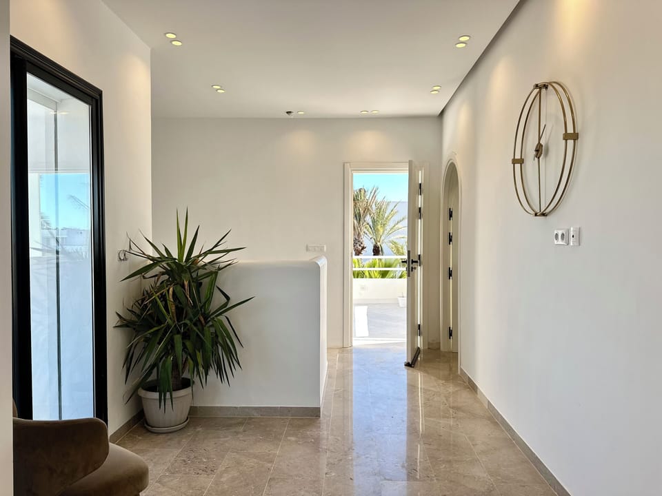 Villa, 4 Bedrooms, Smoking, Private Pool | Interior