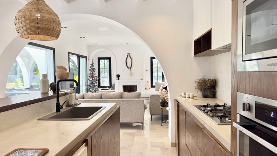 Villa, 4 Bedrooms, Smoking, Private Pool | Interior