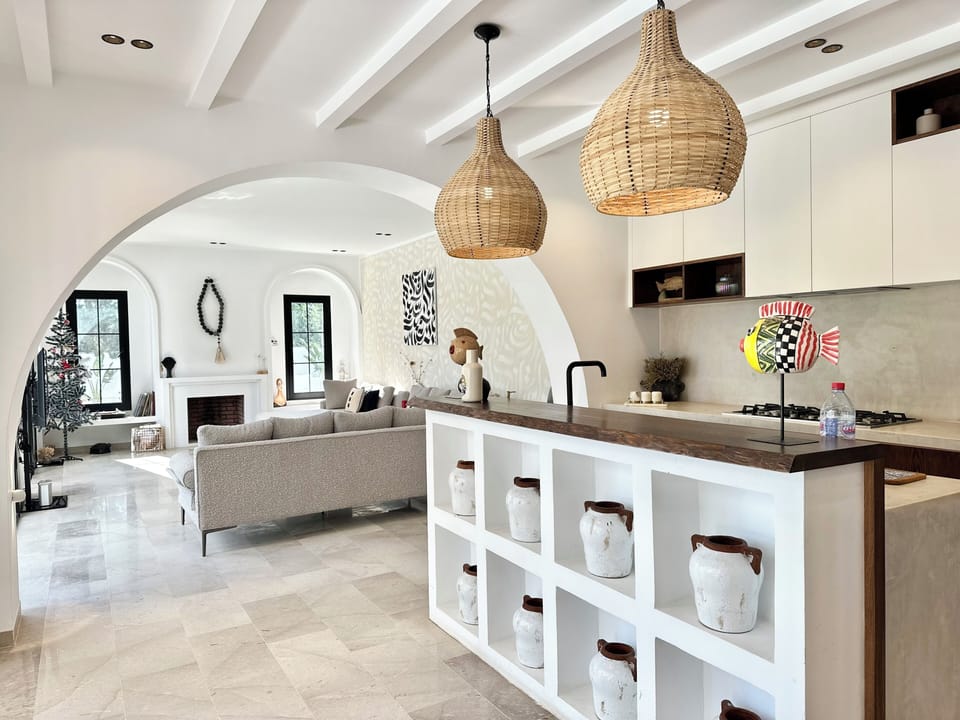 Villa, 4 Bedrooms, Smoking, Private Pool | Living room