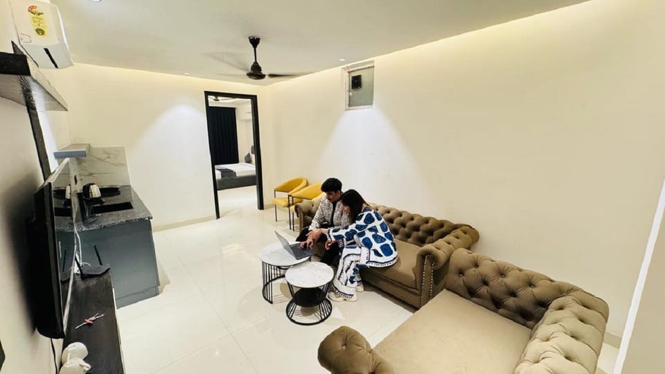 Studio Suite | Free WiFi, bed sheets