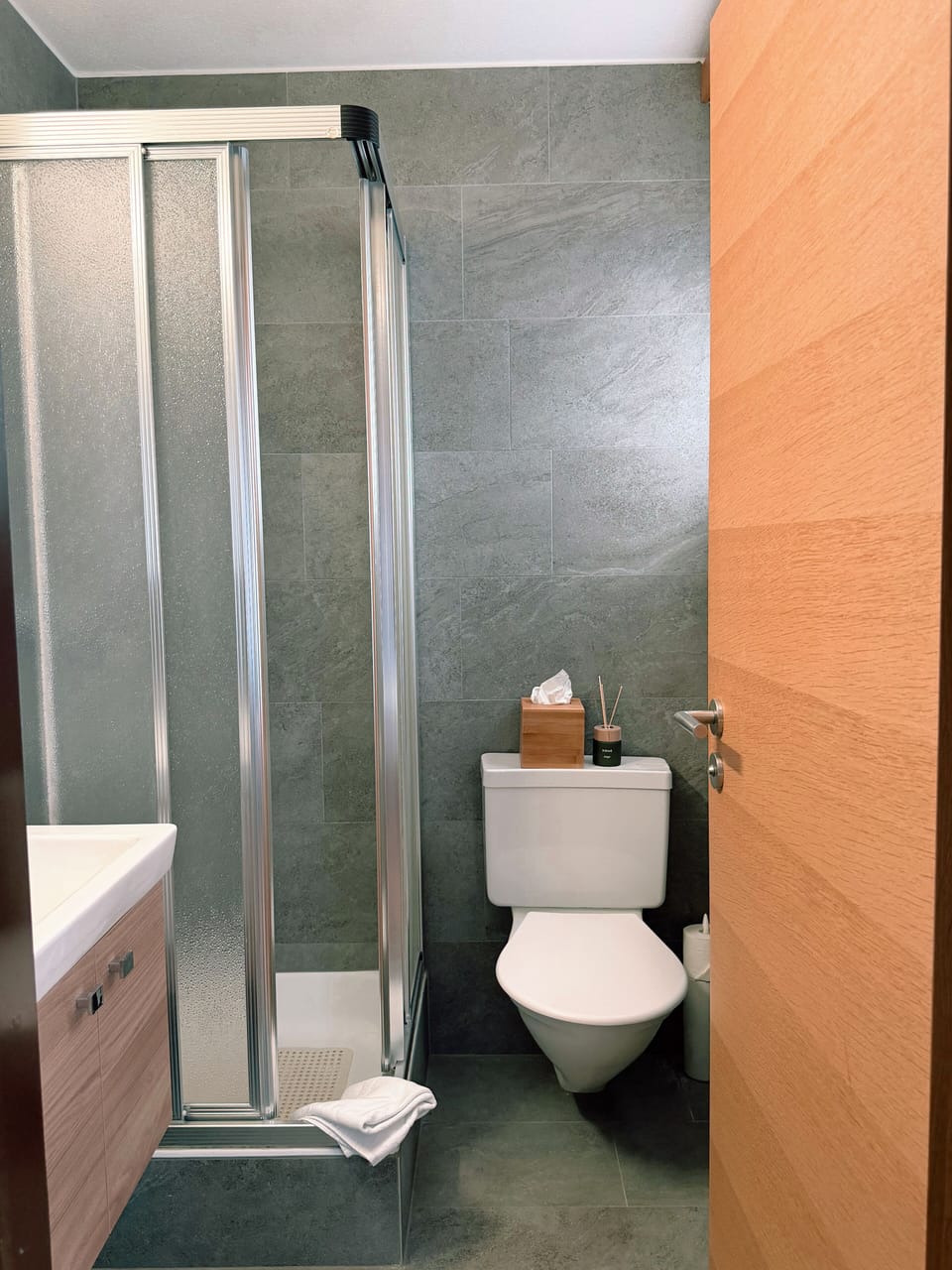Comfort Studio, Balcony, Mountain View | Bathroom