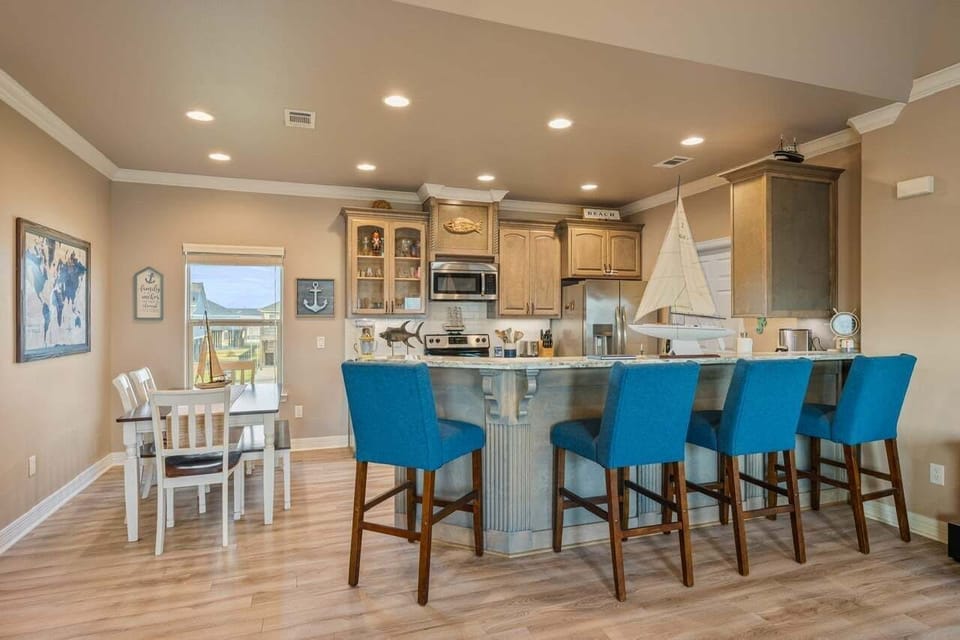 House, 3 Bedrooms | Private kitchen | Coffee/tea maker, fridge, oven, toaster