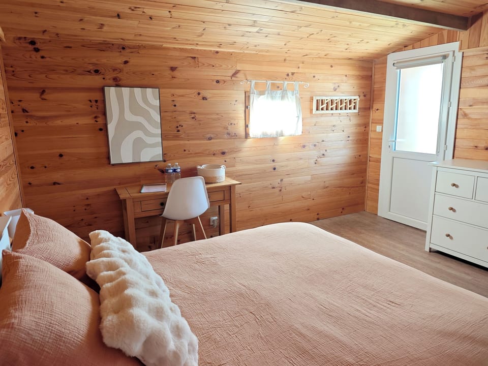 Comfort Double Room, Garden View | Blackout drapes, WiFi (free), bed sheets