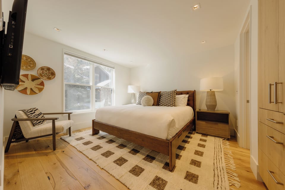 Bedroom One - Main