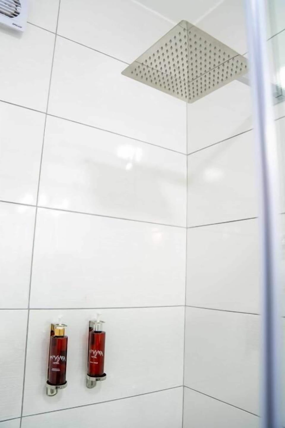 Standard Triple Room, Mountain View | Bathroom amenities | Shower, free toiletries, hair dryer, towels