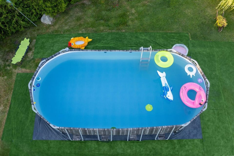 Holiday Home Swimming Pool