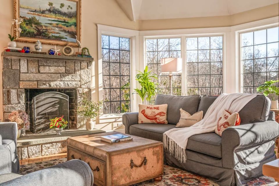 Curl up in the inviting living room & stream your favorites on the smart TV​