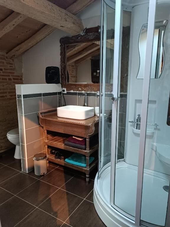 Comfort Triple Room | Bathroom