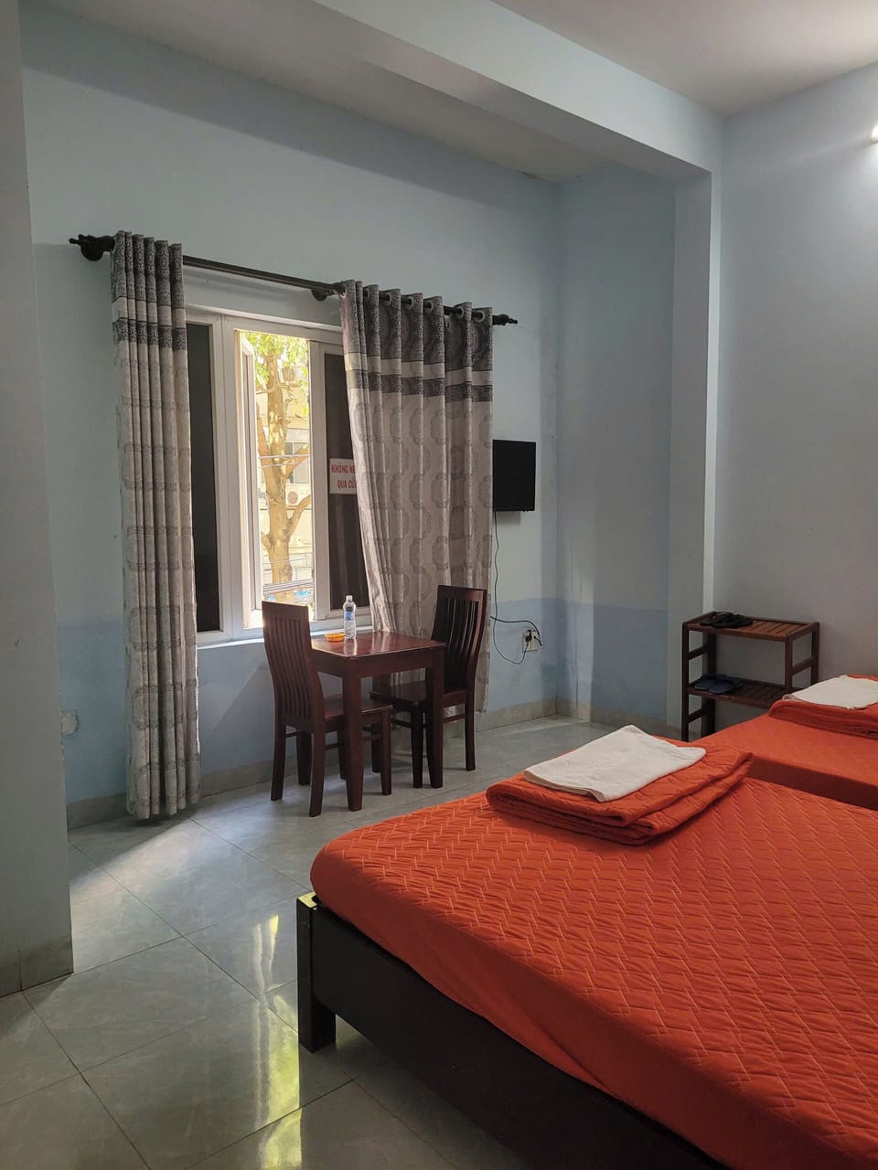 Basic Double or Twin Room, Balcony, City View | Desk, WiFi (free), bed sheets