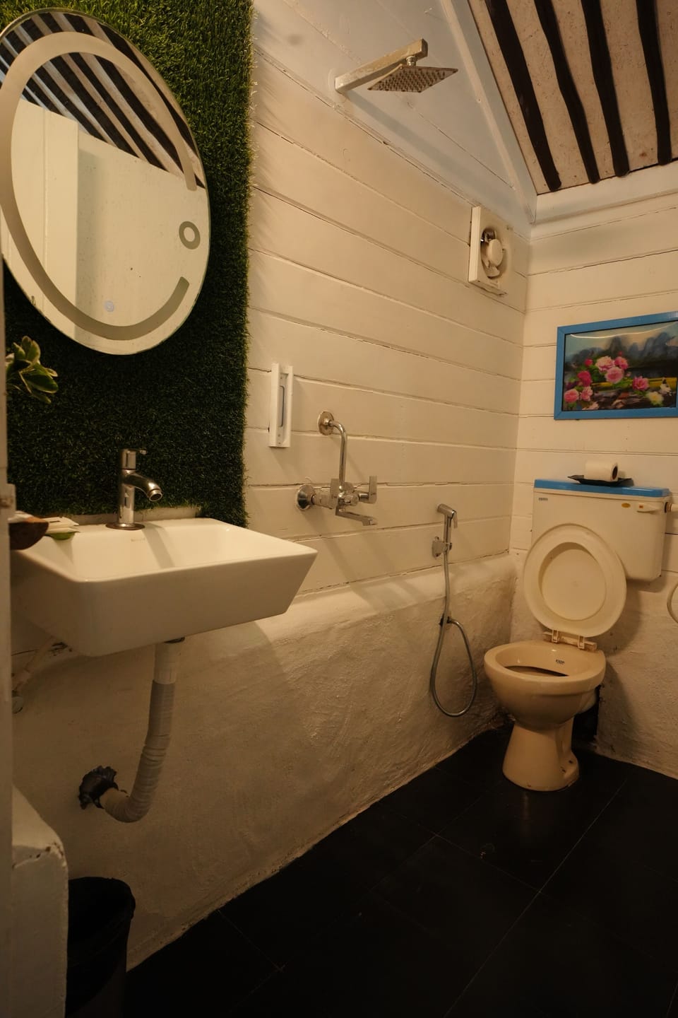 Signature Cottage, Patio, Sea View | Bathroom | Shower, towels, soap, toilet paper
