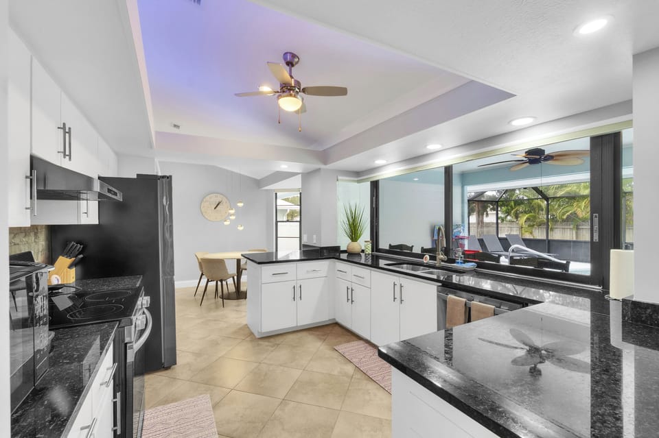 Full stocked kitchen