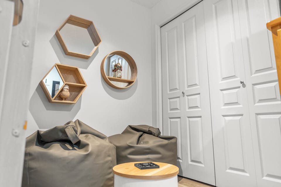 Seats & Closet in Bunk Room 
