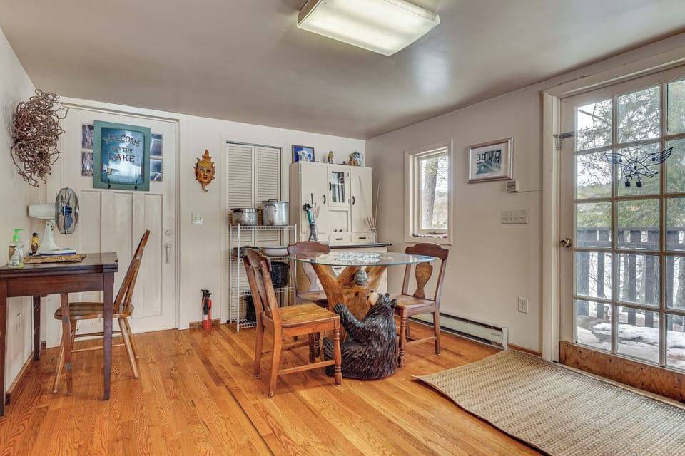 Dining Room | Desk | 1st Floor