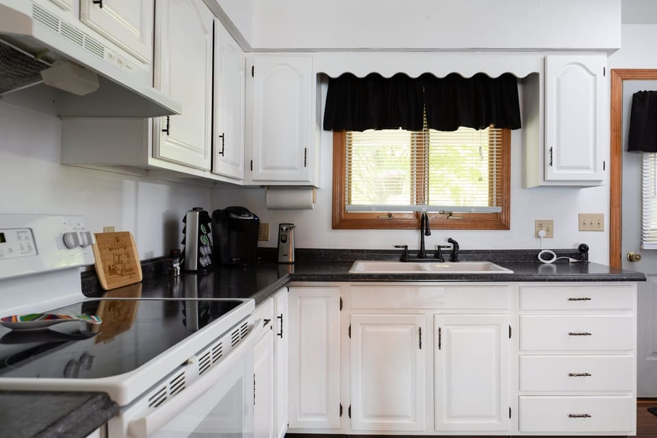 Well-equipped kitchen