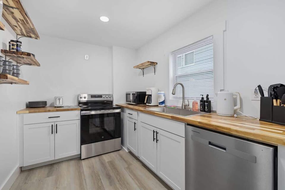 First floor kitchen.Fully equipped modern kitchen — everything you need to cook