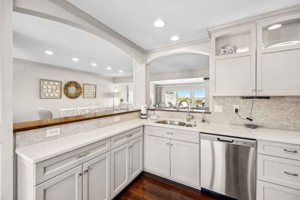 Great cabinet space in kitchen