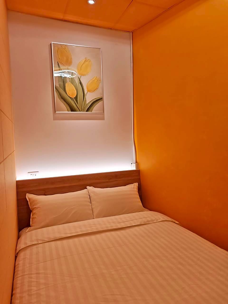 Basic Room, Non Smoking | Blackout drapes, free WiFi, bed sheets