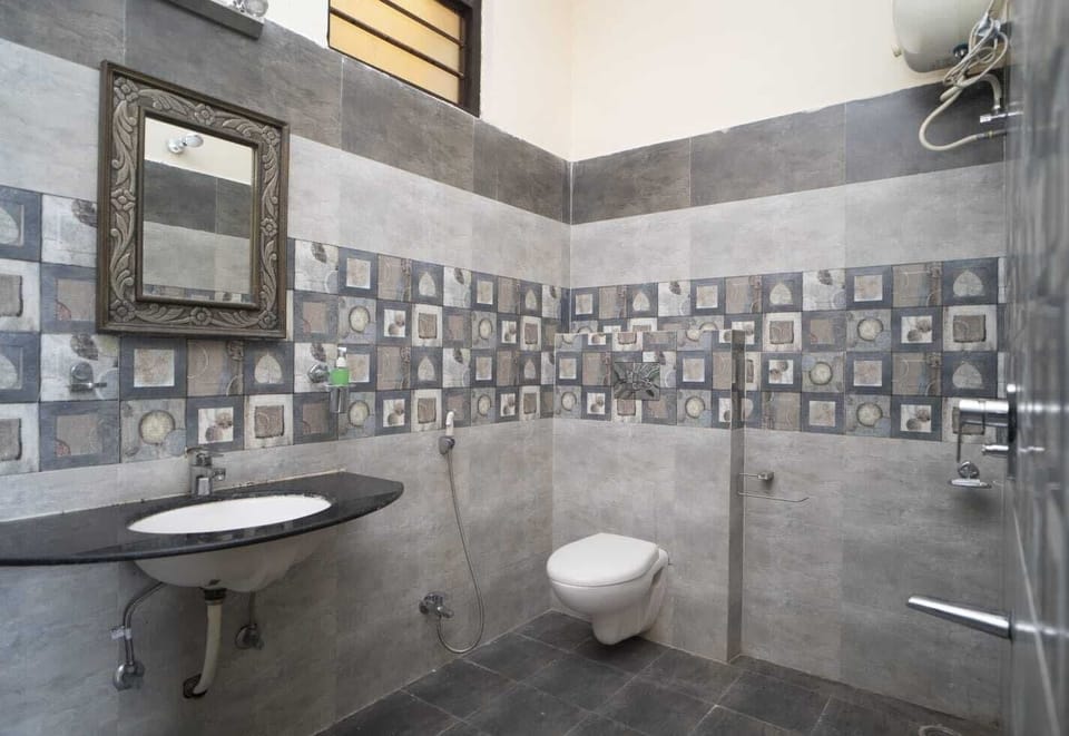 Villa | Bathroom | Shower, free toiletries, towels, soap