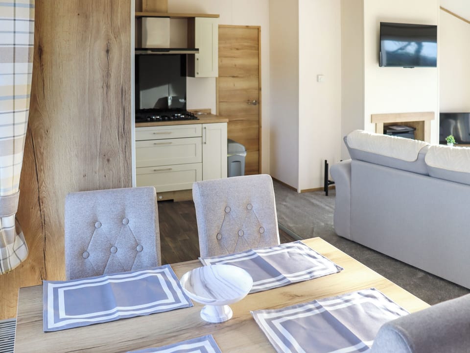 Dining Area | Kittiwake, Wisemans Bridge