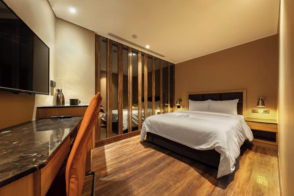 Standard Double Room, No Windows | Desk, blackout drapes, free WiFi, bed sheets