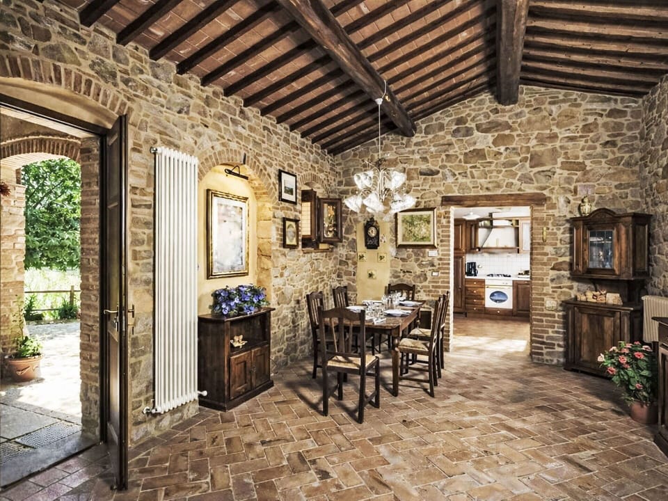 Wall, Furniture, Interior Design, Flooring, Door, Chair, Table, Ceiling, Floor, Kitchen & Dining Room Table