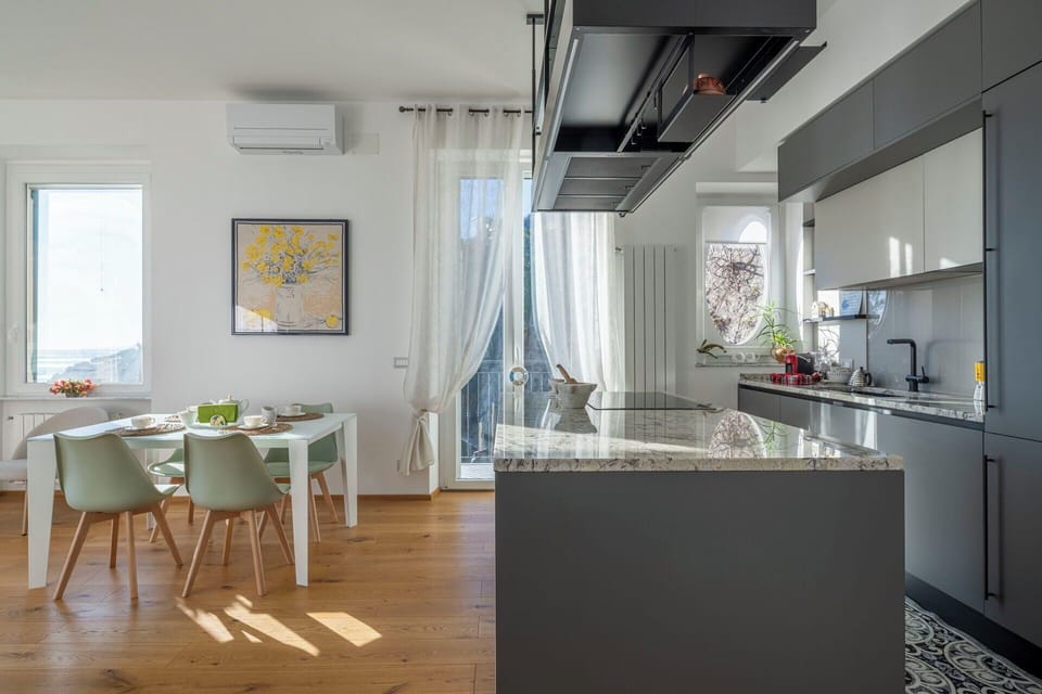 Autumn, Kitchen, Spring, Summer