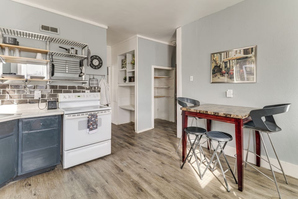 Apartment (1 Bedroom) | Interior