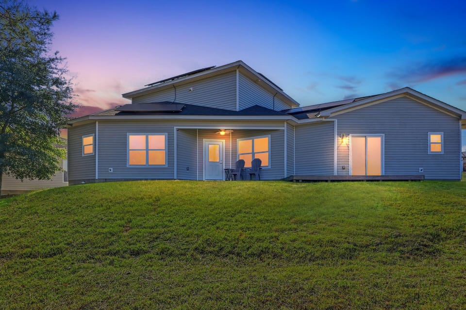 House, 3 Bedrooms | Exterior