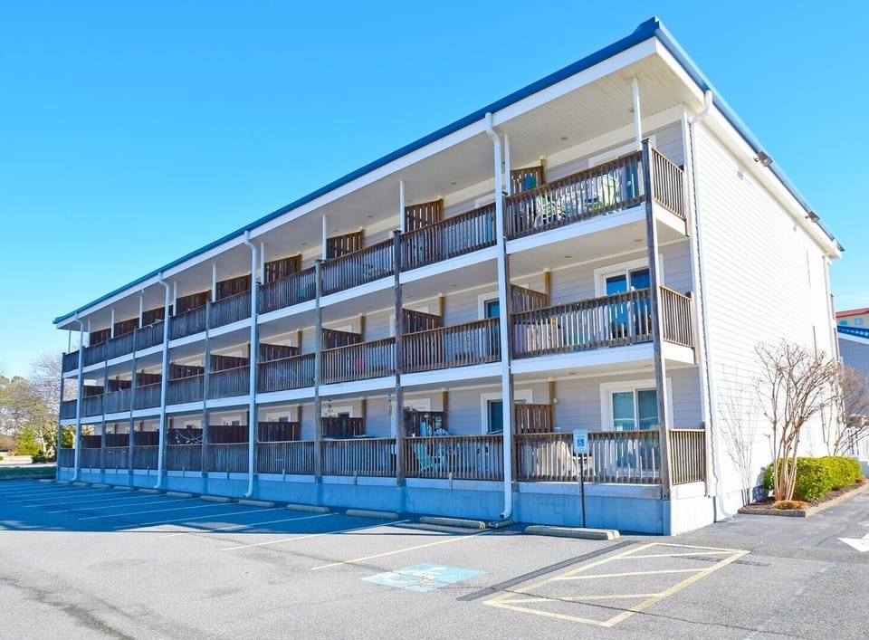 Condo, 1 Bedroom | Exterior