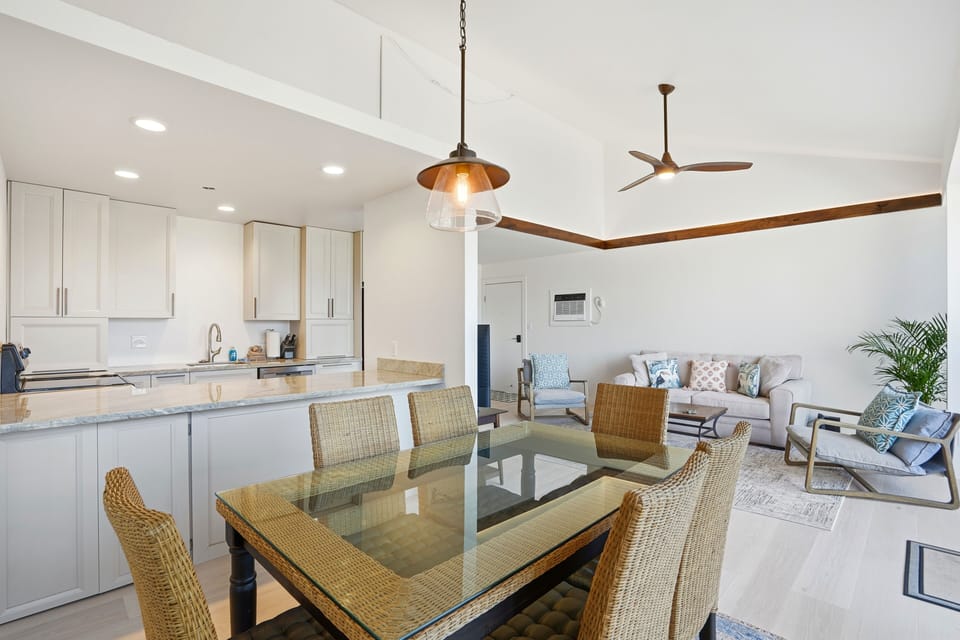 Condo, 2 Bedrooms | Interior