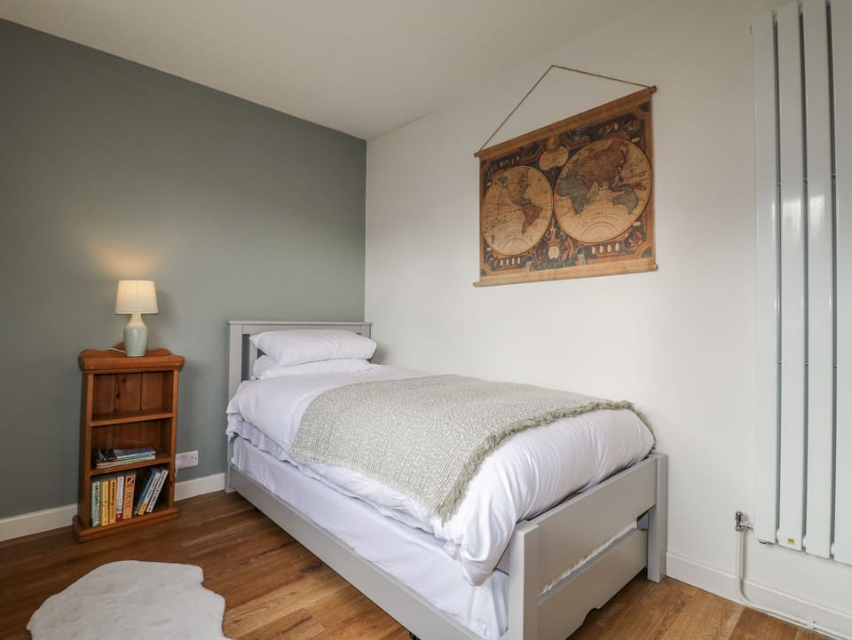 3 bedrooms, individually decorated, individually furnished, free WiFi