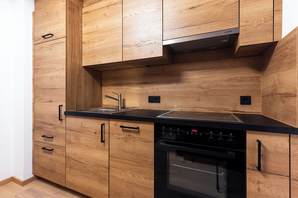 Studio, Balcony, Mountain View | Private kitchen | Highchair