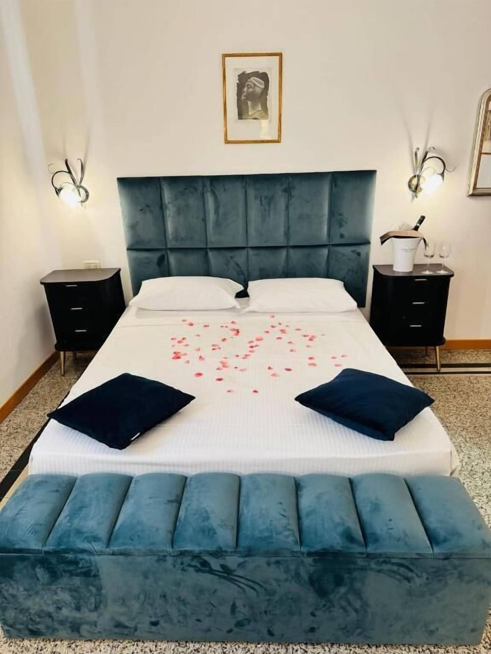Junior Suite, Courtyard View | In-room safe, desk, iron/ironing board, free WiFi