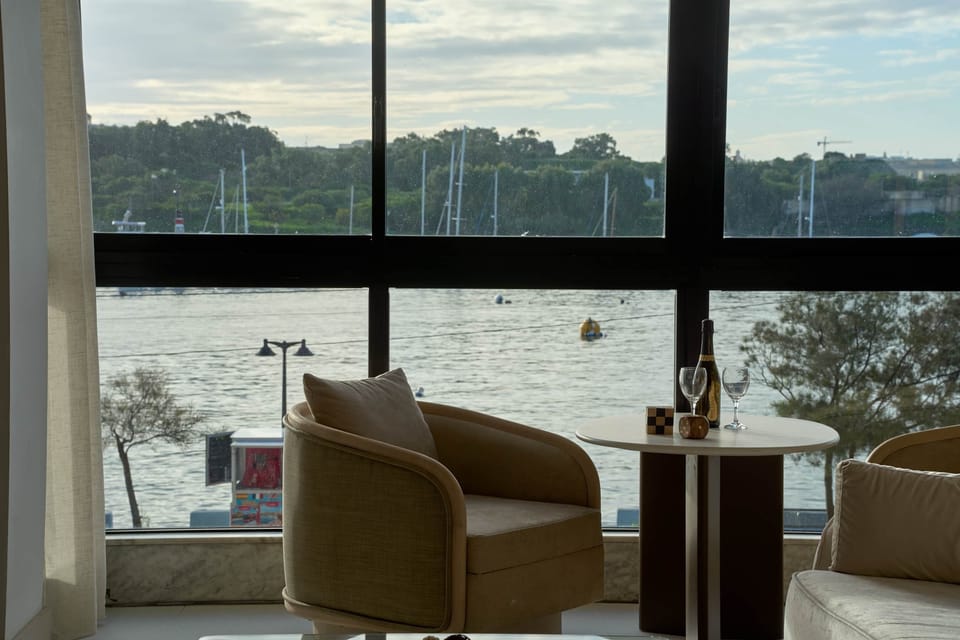 Sea view seating